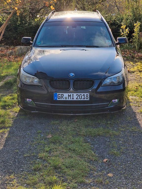 Gebraucht BMW 530 272 PS (200 kW) 2009 Blau Kombi