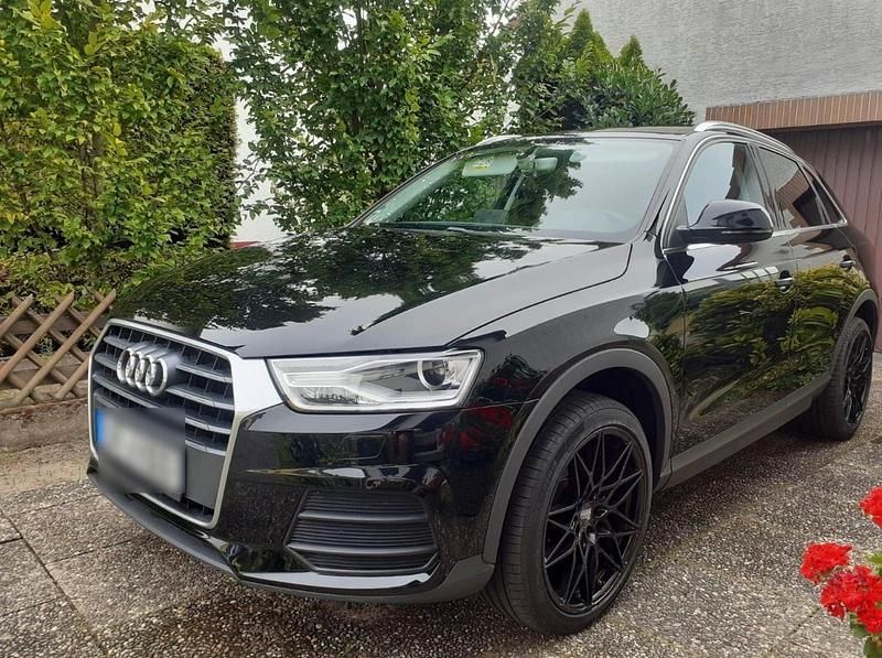 Schwarz Gebraucht 2016 Audi Q3 SUV | 12.950 € (Fairer Preis) - Bild 1/4