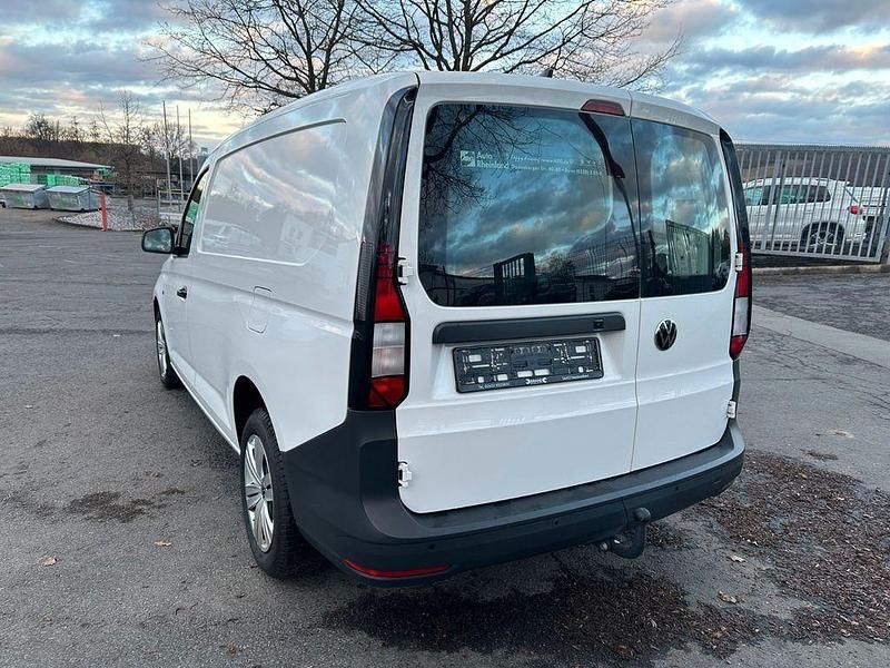 Gebraucht VW Caddy Maxi Basis 122 PS (89 kW) 2023 Weiß Van / Kleinbus