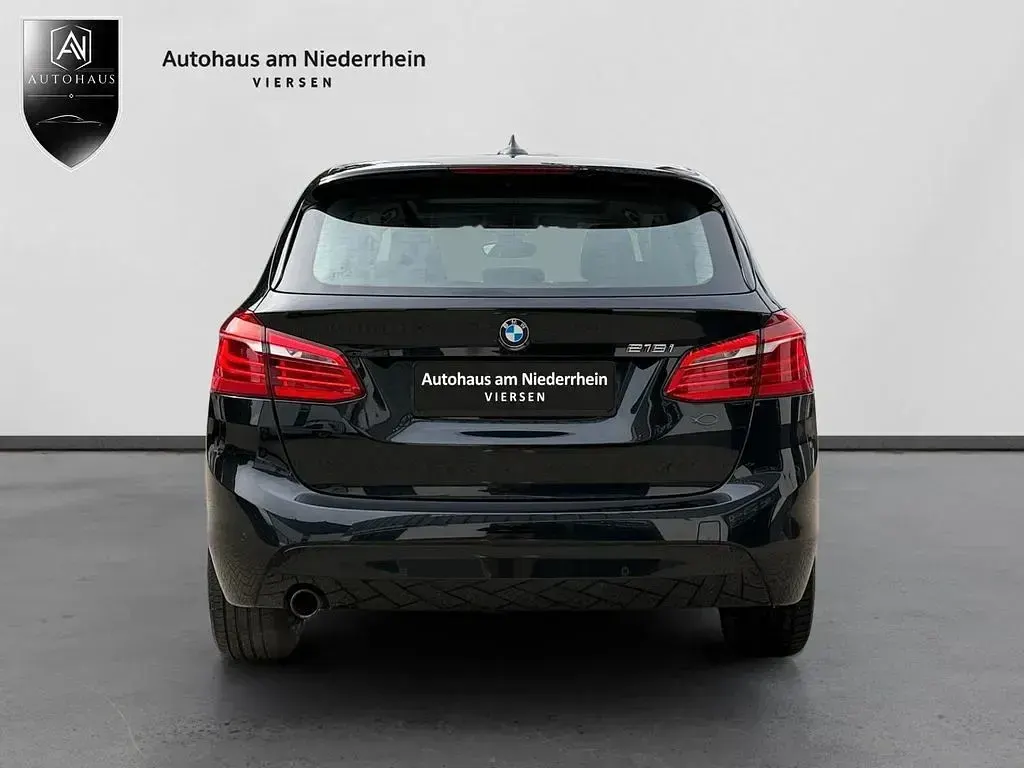 Używany BMW 218 Active Tourer 136 KM (100 kW) 2016 Czarny Minivan
