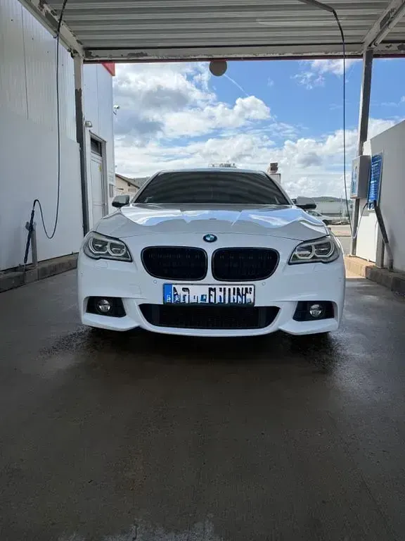 Gebraucht BMW 530 M Sport 258 PS (189 kW) 2016 Weiß Limousine