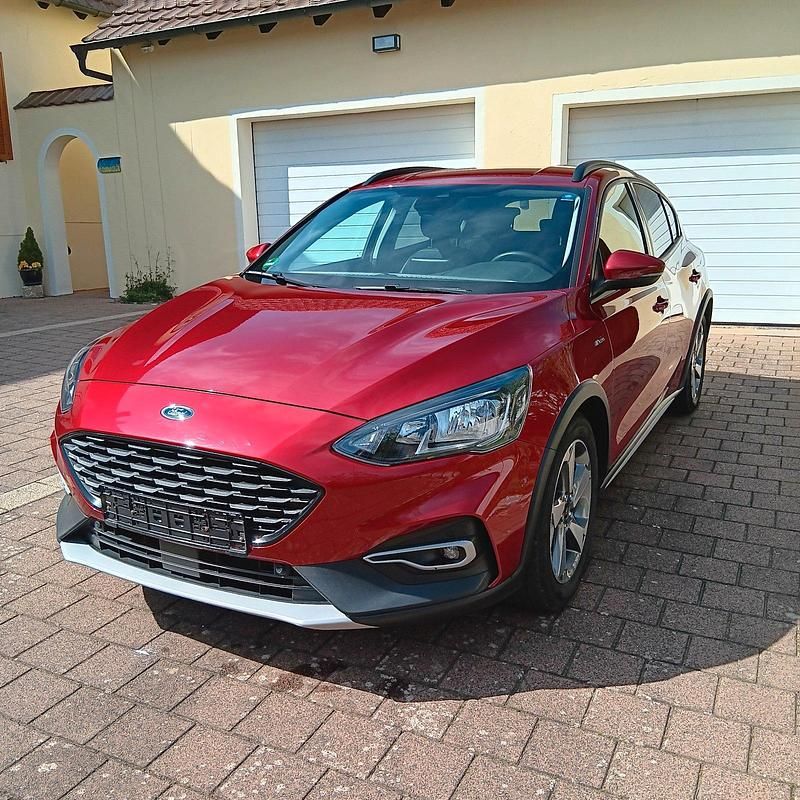Gebraucht Ford Focus Active 125 PS (91 kW) 2019 Rot Limousine
