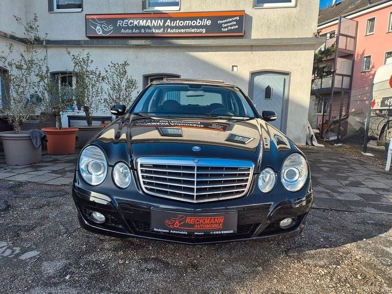 Gebraucht Mercedes E200 184 PS (135 kW) 2007 Schwarz Limousine
