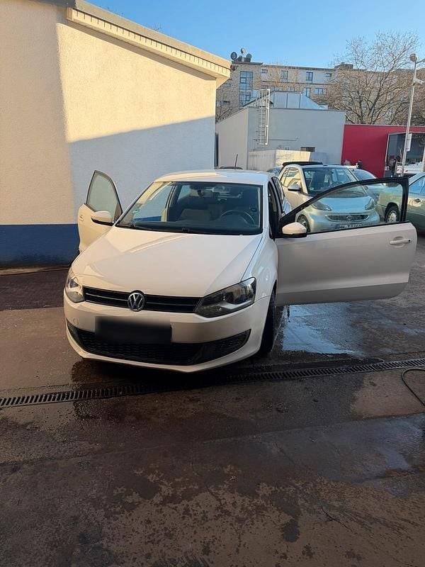 Gebraucht VW Polo 85 PS (62 kW) 2010 Weiß Kleinwagen