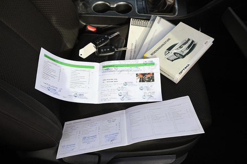 Gebraucht Kia Optima Edition 7 163 PS (119 kW) 2017 Weiß Kombi