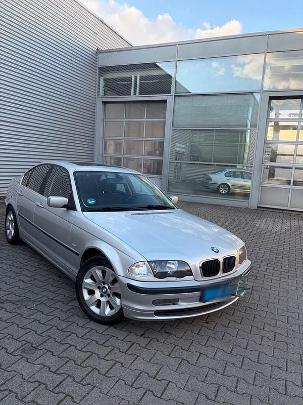 Gebraucht BMW 323 170 PS (125 kW) 2000 Silber Limousine