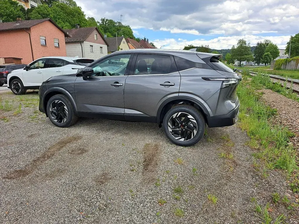 Gebraucht Nissan Qashqai N-Connecta 158 PS (116 kW) 2026 Grau SUV