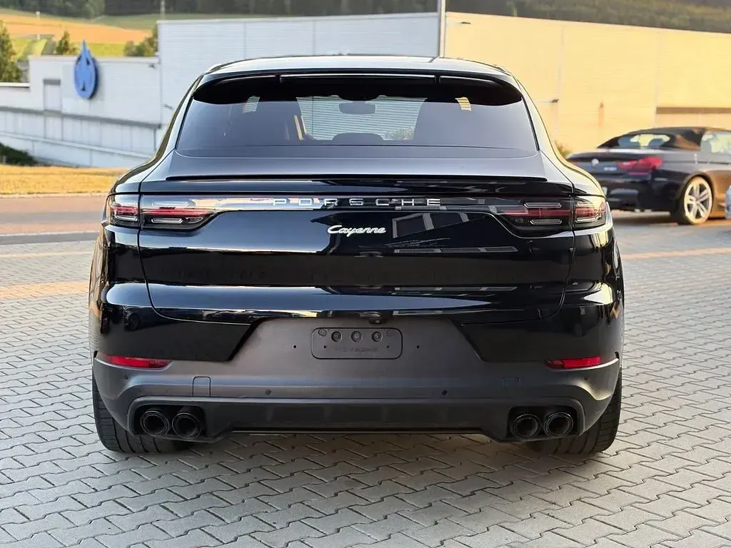 Gebraucht Porsche Cayenne E-Hybrid Coupe 340 PS (250 kW) 2020 Schwarz SUV