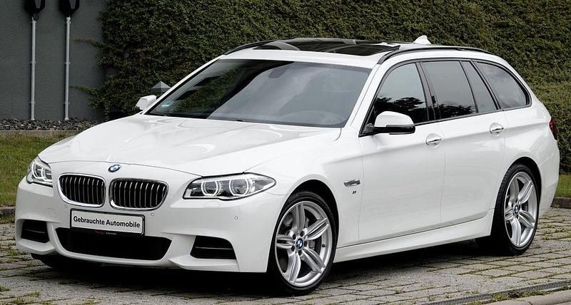 Weiß Gebraucht 2016 BMW 535 M Sport Limousine | 29.450 € - Bild 1/4
