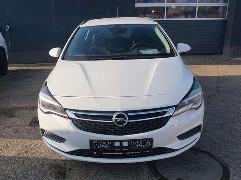 Gebraucht Opel Astra Business 110 PS (80 kW) 2019 Schneeweiss Kombi