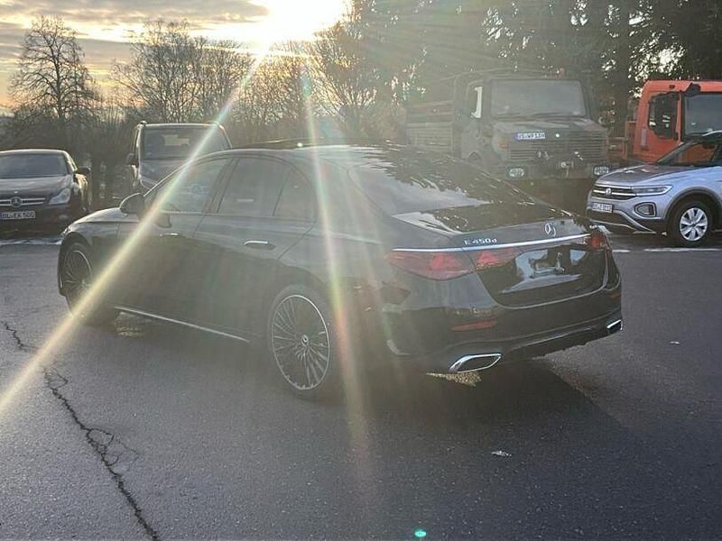 Gebraucht Mercedes E450 AMG 367 PS (269 kW) 2026 Schwarz Limousine