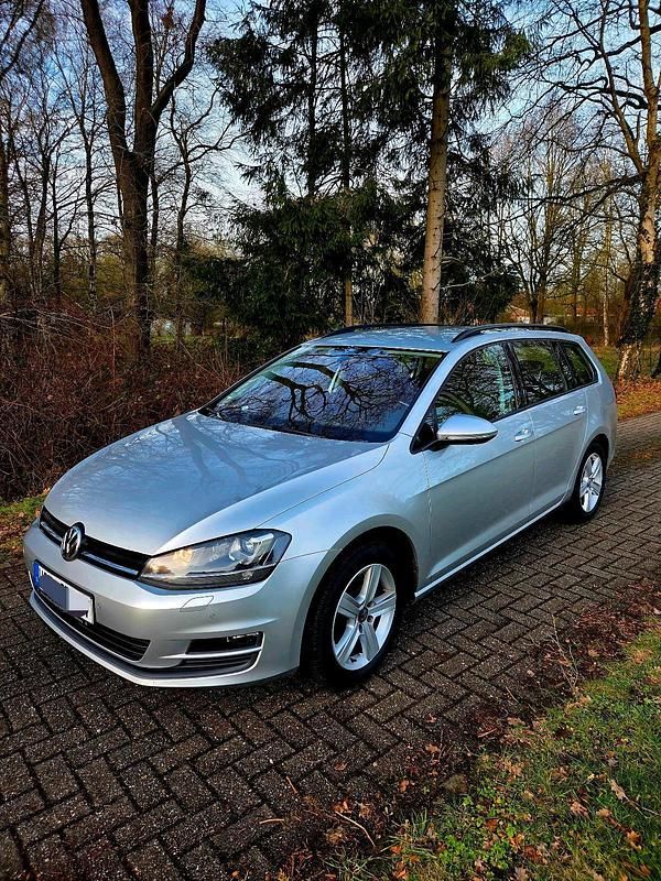 Silber Gebraucht 2015 VW Golf VII Kombi | 6.195 € (Superpreis) - Bild 1/4