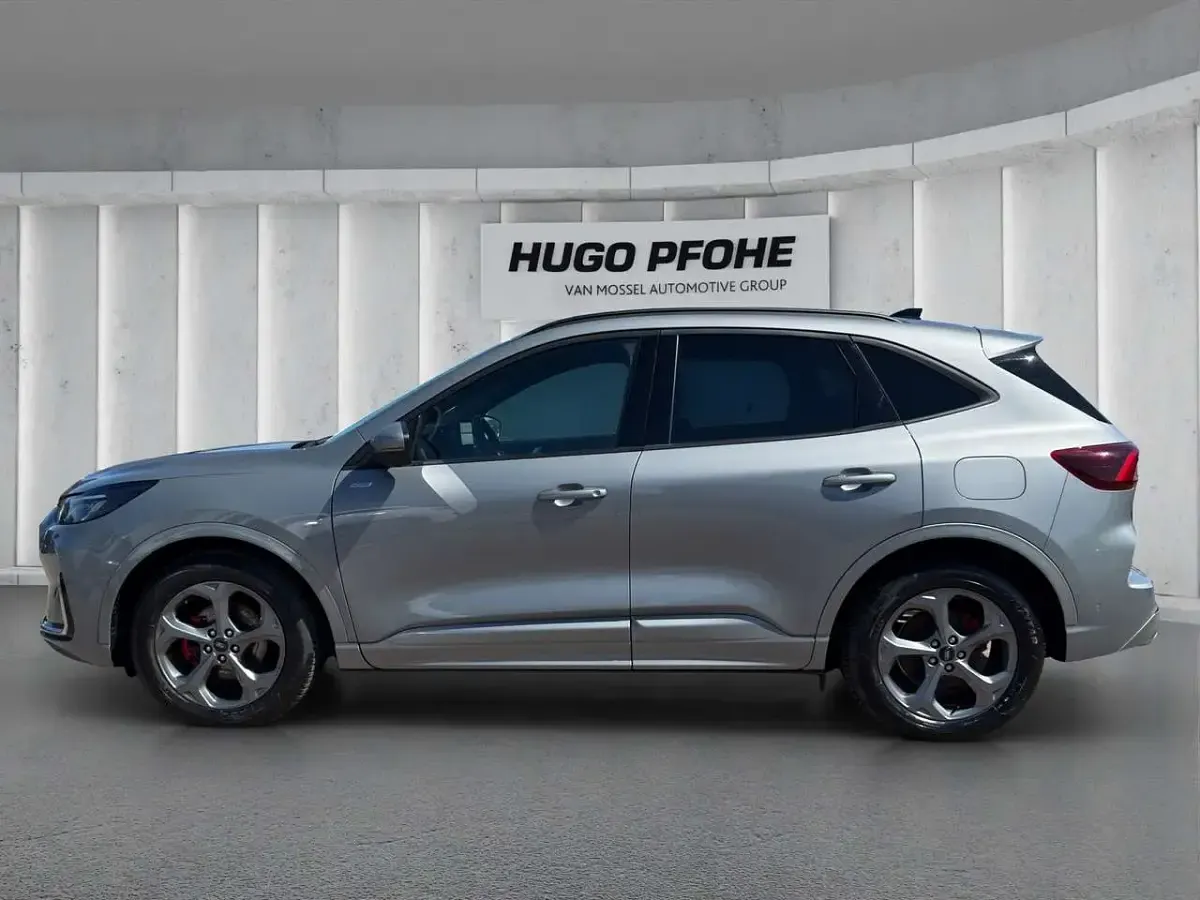 Gebraucht Ford Kuga ST-Line 186 PS (136 kW) 2024 Silber SUV