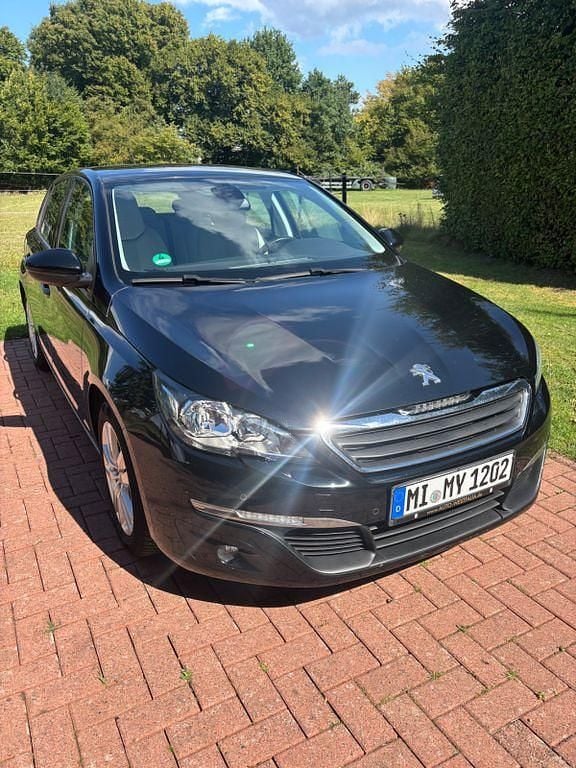 Schwarz Gebraucht 2014 Peugeot 308 Active Limousine | 5.099 € (Guter Preis) - Bild 1/4