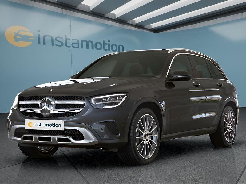 Grau Gebraucht 2021 Mercedes GLC300e SUV | 37.849 € (Etwas zu teuer) - Bild 1/4