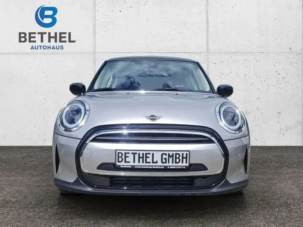 Gebraucht Mini Cooper Essential 136 PS (100 kW) 2023 Silber Kleinwagen