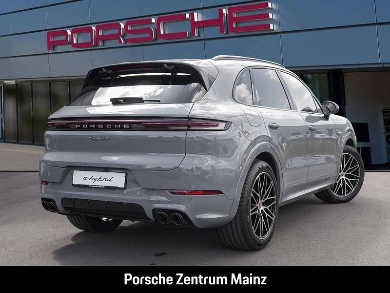 Gebraucht Porsche Cayenne 470 PS (345 kW) 2025 Grau SUV