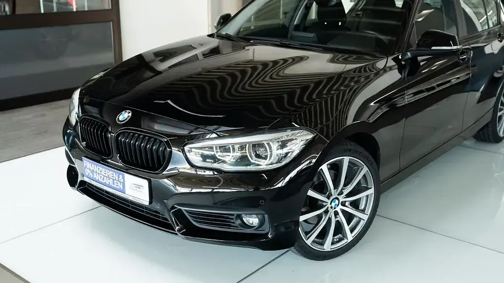 Gebraucht BMW 120 Advantage 184 PS (135 kW) 2017 Schwarz Limousine