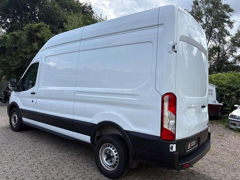 Używany Ford Transit Trend 131 KM (96 kW) 2022 Biały Minivan