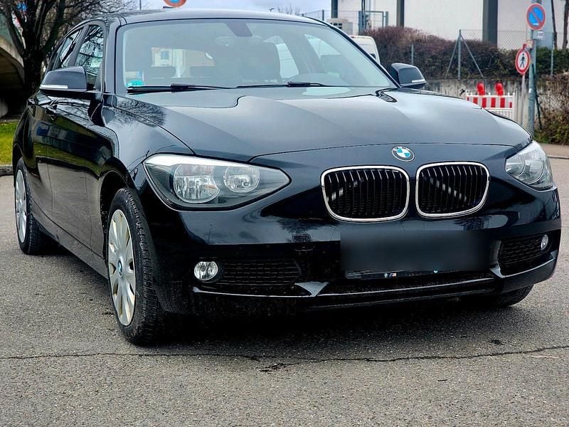 Gebraucht BMW 118 143 PS (105 kW) 2012 Schwarz Kleinwagen