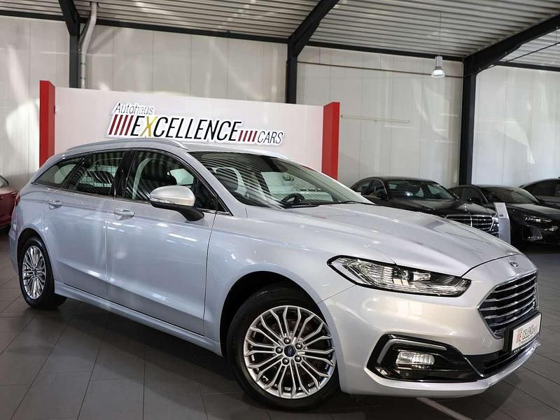 Gebraucht Ford Mondeo Titanium 190 PS (139 kW) 2022 Polar silber Kombi