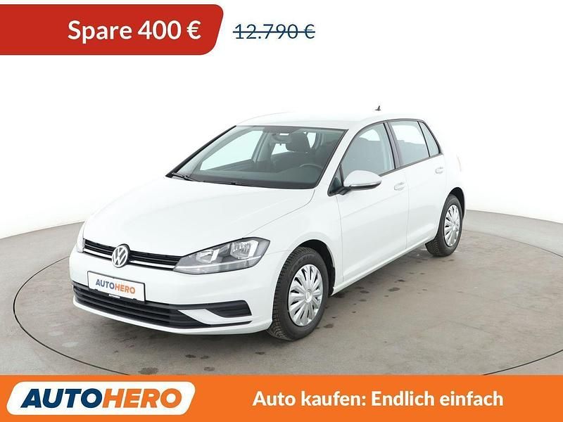 Gebraucht VW Golf VII Trendline 110 PS (80 kW) 2018 Weiß Limousine