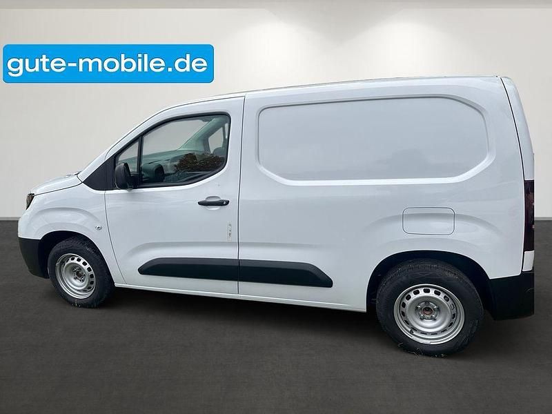 Gebraucht Toyota Proace City City 110 PS (80 kW) 2024 Icy white Van / Kleinbus