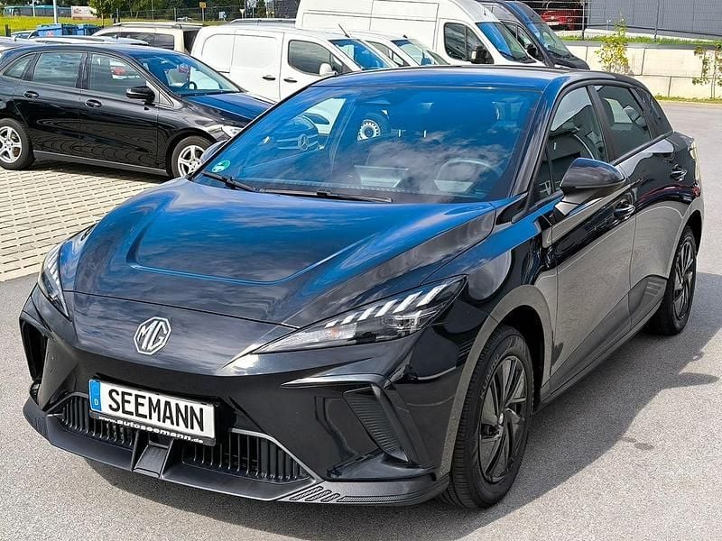 Schwarz Gebraucht 2023 MG MG4 EV Kleinwagen | 15.900 € (Fairer Preis) - Bild 1/4