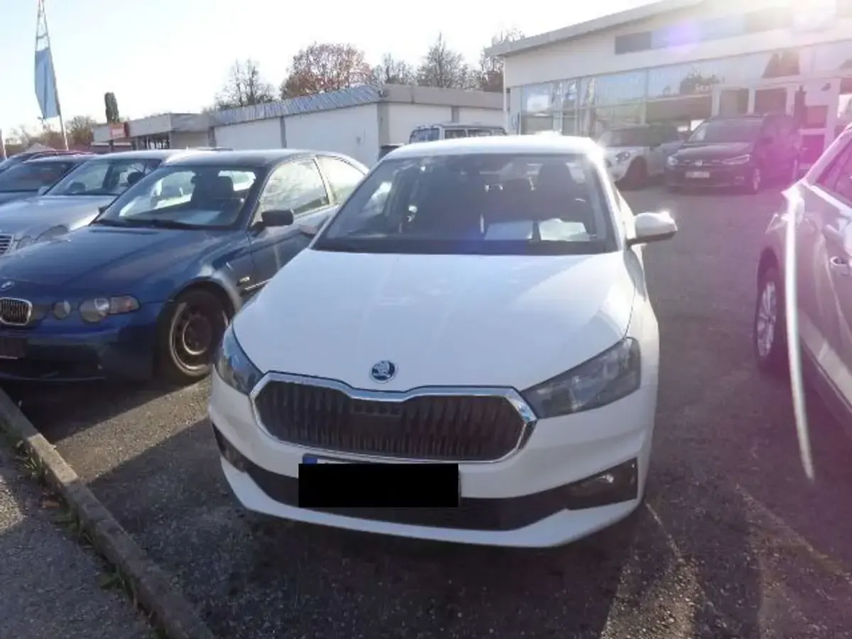 Gebraucht Skoda Fabia Selection 95 PS (69 kW) 2024 Candyweiss Kleinwagen