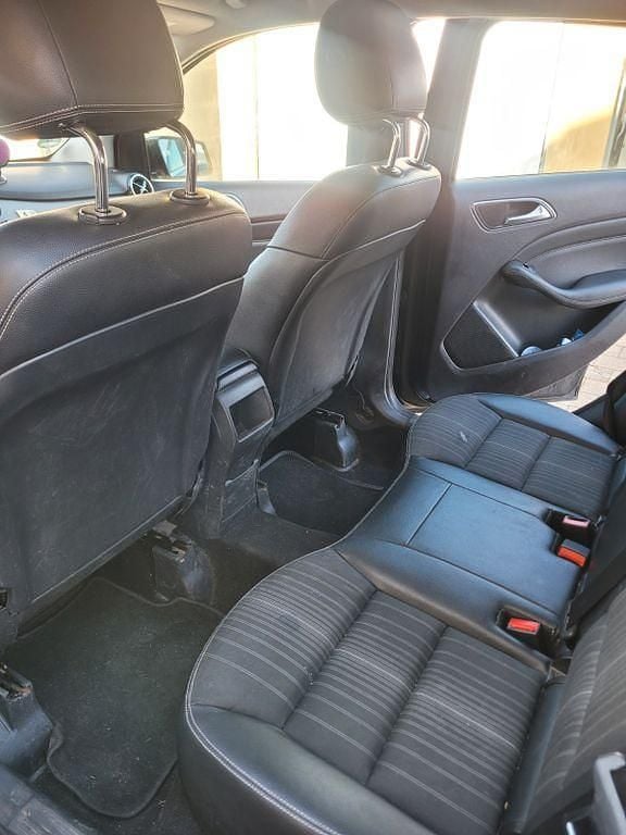 Gebraucht Mercedes B200 136 PS (100 kW) 2012 Schwarz Van / Kleinbus