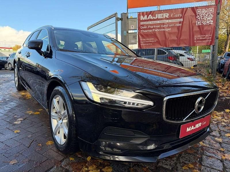 Schwarz Gebraucht 2018 Volvo V90 Momentum Kombi | 16.990 € (Fairer Preis) - Bild 1/3