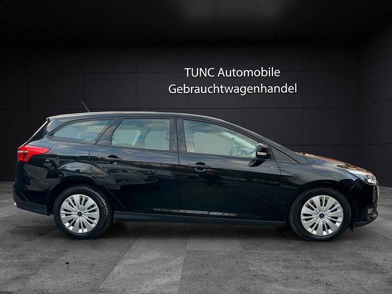 Gebraucht Ford Focus Business Edition 120 PS (88 kW) 2018 Schwarz Kombi