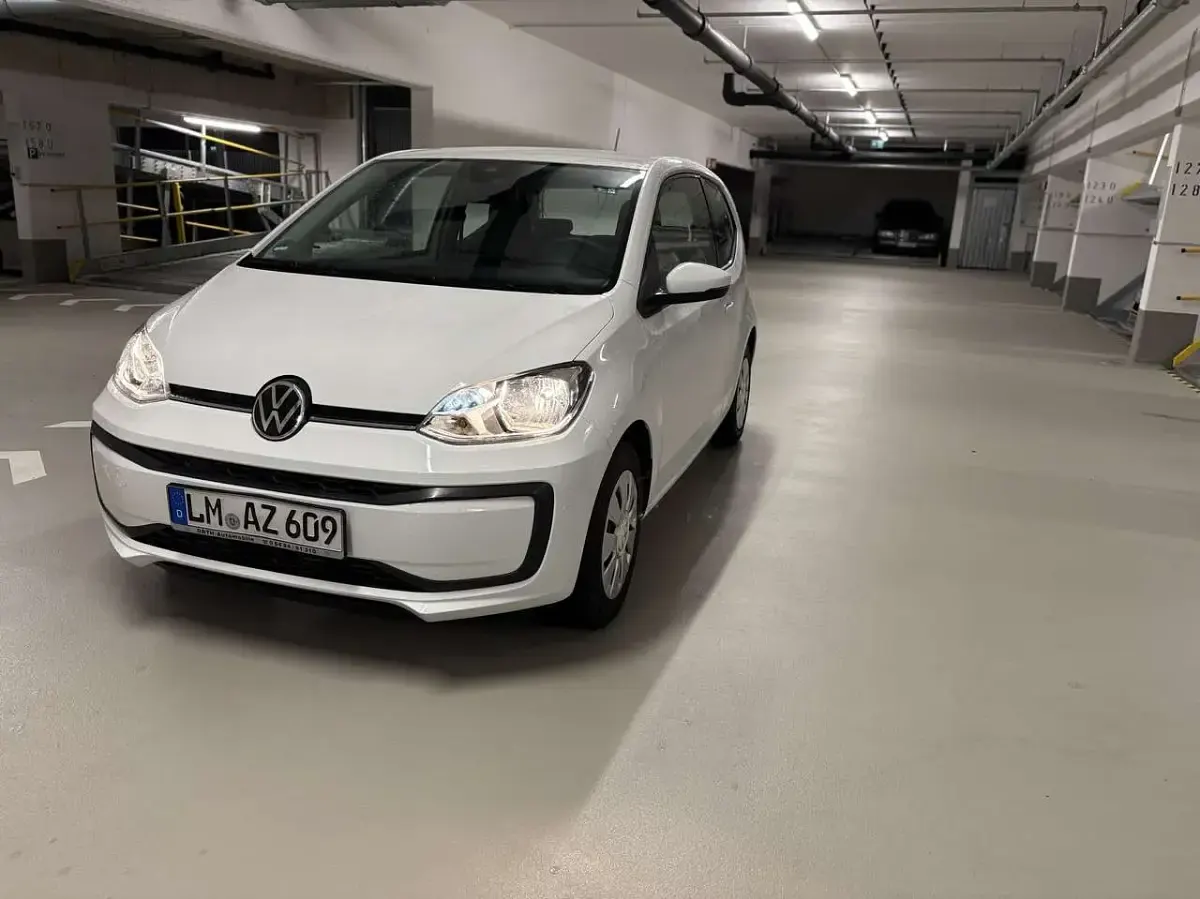 Gebraucht VW up! 65 PS (47 kW) 2021 Weiß Kleinwagen