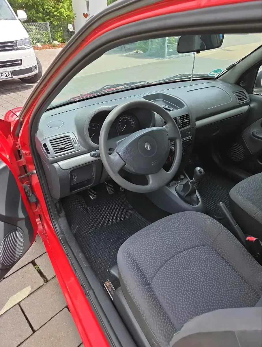 Gebraucht Renault Clio II Campus 58 PS (42 kW) 2009 Rot Kleinwagen