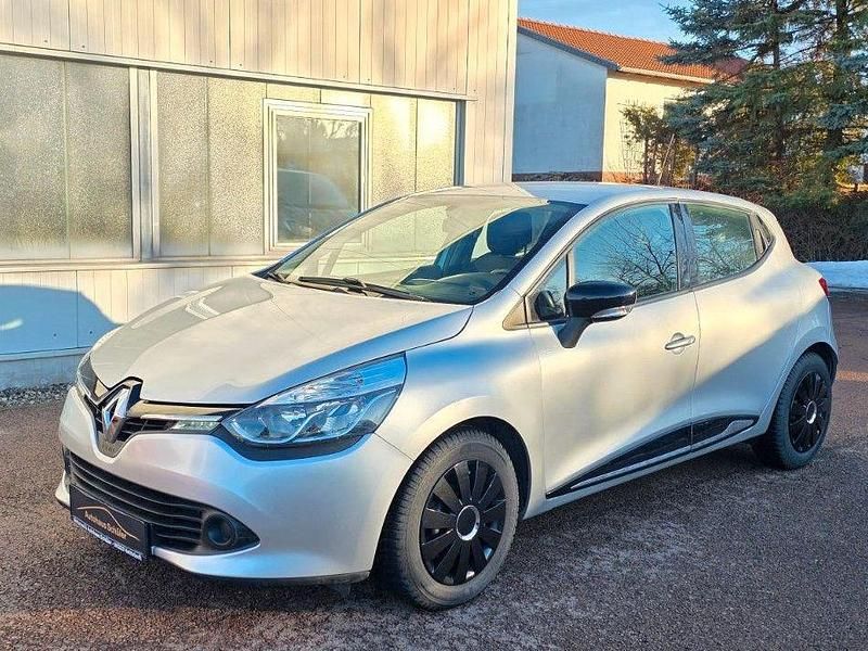 Gebraucht Renault Clio IV Dynamique 73 PS (53 kW) 2014 Silber Limousine