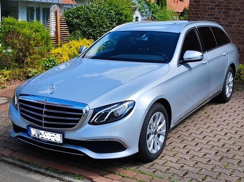 Gebraucht Mercedes E220 Exclusive 194 PS (142 kW) 2017 Silber Kombi