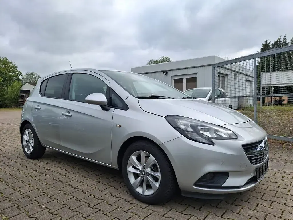 Używany Opel Corsa 90 KM (66 kW) 2017 Srebrny Hatchback