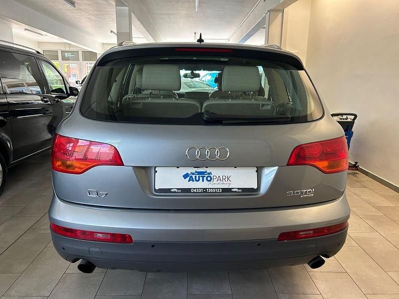 Second-hand Audi Q7 Advanced 232 CP (170 kW) 2007 Gri SUV