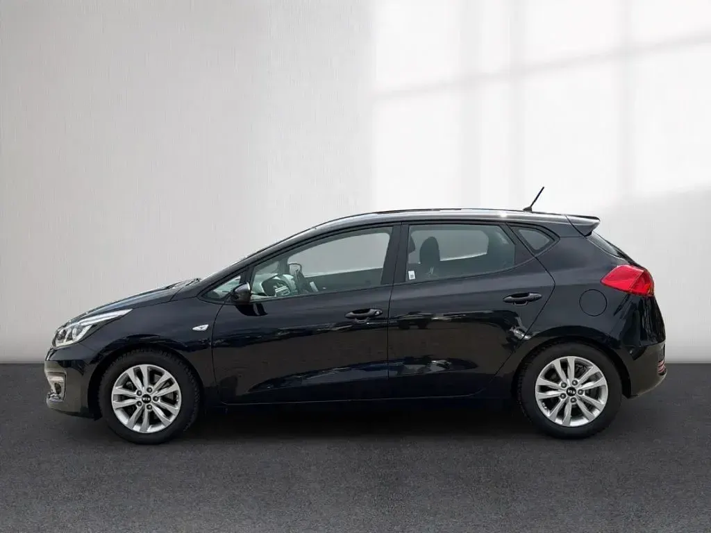 Gebraucht Kia Ceed Edition 7 99 PS (72 kW) 2016 Schwarz Kleinwagen