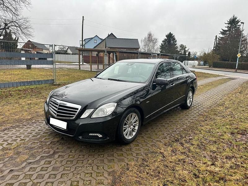 Gebraucht Mercedes E350 Avantgarde 292 PS (214 kW) 2009 Schwarz Limousine
