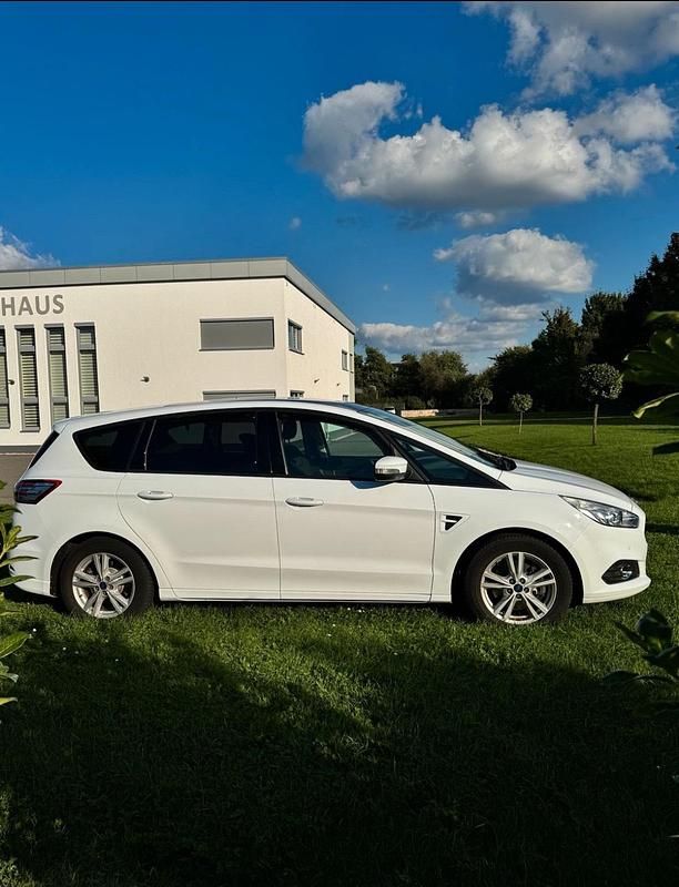 Gebraucht Ford S-MAX S 150 PS (110 kW) 2016 Weiß Van / Kleinbus
