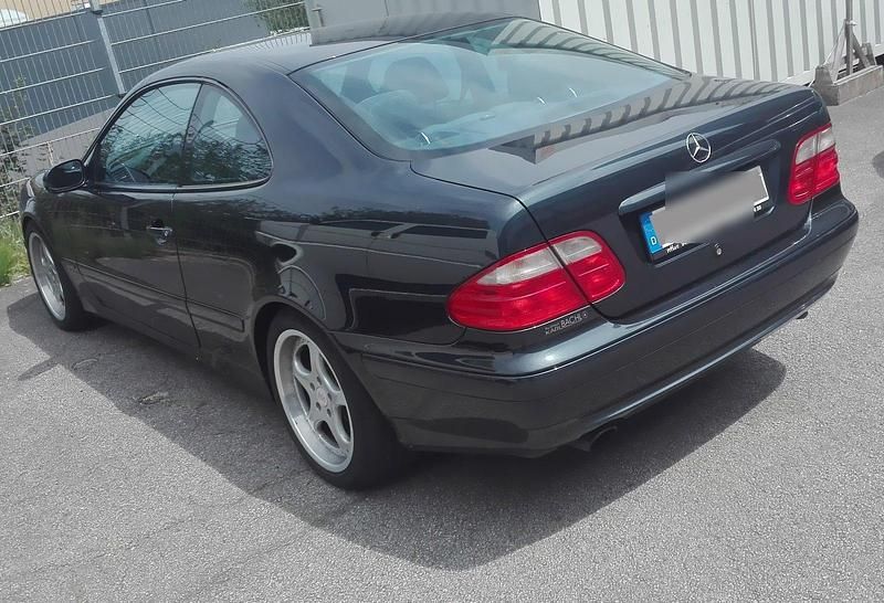 Gebraucht Mercedes CLK200 136 PS (100 kW) 2000 Blau Coupé