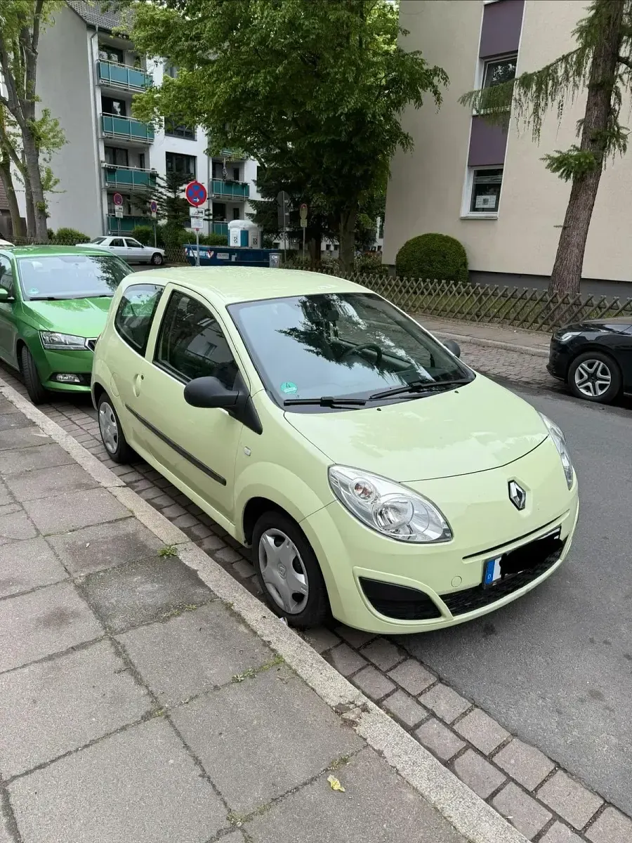 Używany Renault Twingo 58 KM (42 kW) 2007 Żółty Hatchback