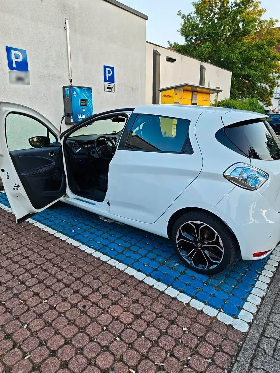 Gebraucht Renault Zoe LIMITED 80 kW (109 PS) 2019 Weiß Kleinwagen