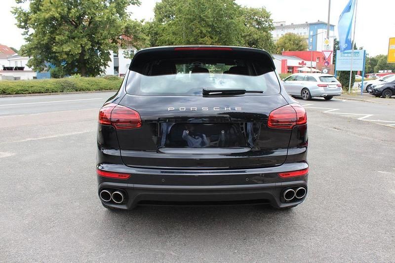 Gebraucht Porsche Cayenne S 385 PS (283 kW) 2015 Tiefschwarzmetallic SUV