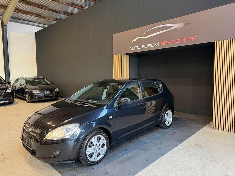 Gebraucht Kia Ceed 109 PS (80 kW) 2007 Schwarz Kleinwagen