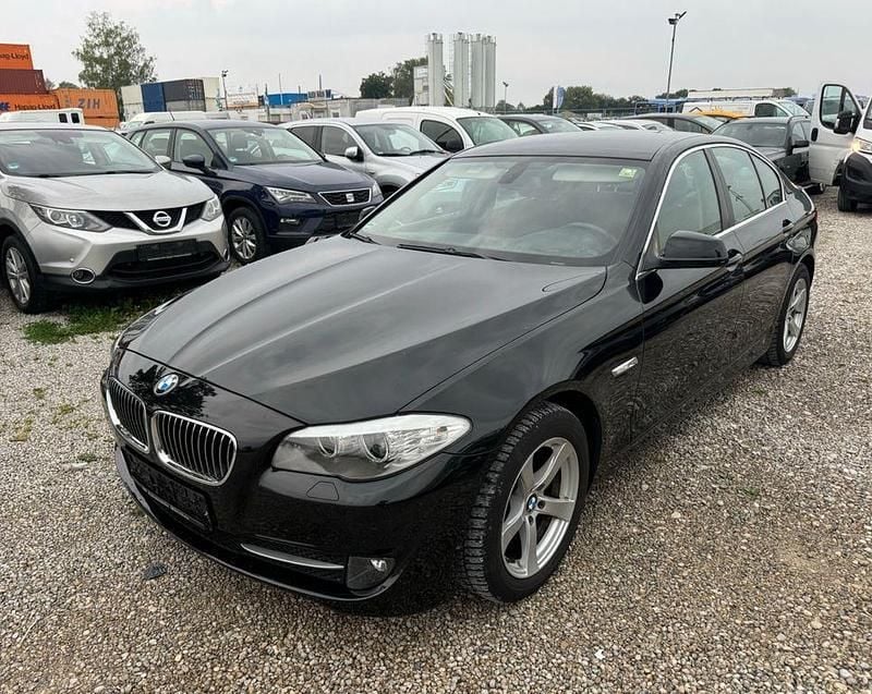 Schwarz Gebraucht 2011 BMW 520 Limousine | 5.990 € (Superpreis) - Bild 1/4