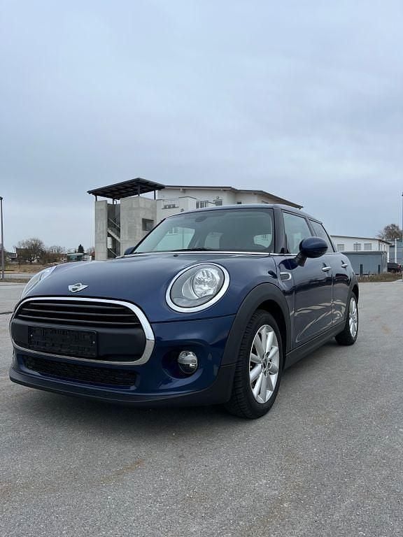 Gebraucht Mini ONE 102 PS (75 kW) 2017 Blau Kleinwagen