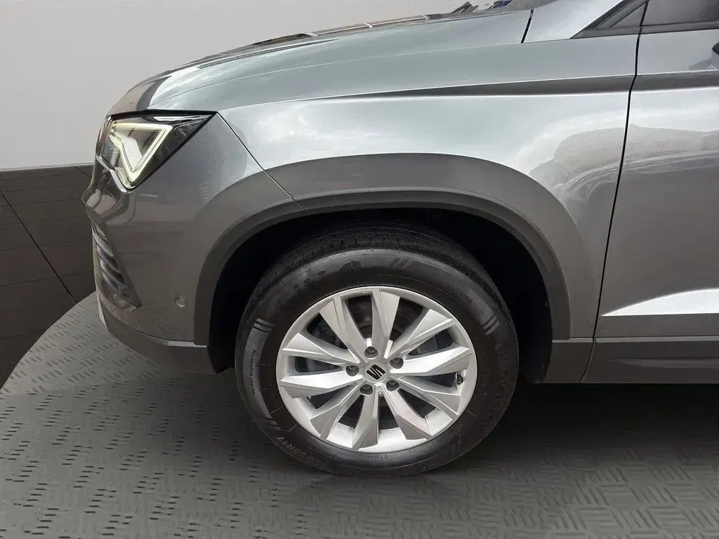 Gebraucht Seat Ateca Style 150 PS (110 kW) 2022 Grau SUV