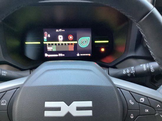 Gebraucht Dacia Duster Journey 131 PS (96 kW) 2024 Sandsteinbeige SUV